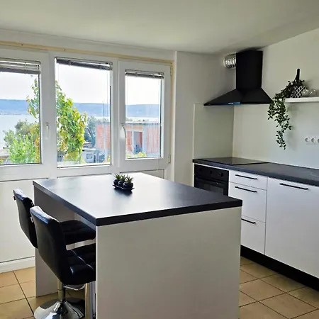 Izabella Seaside Daire *