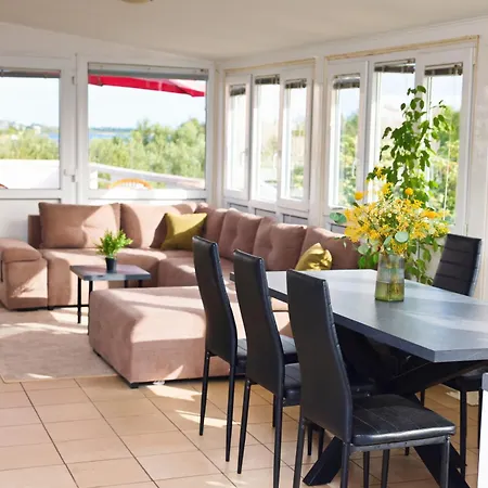 Izabella Seaside Apartment